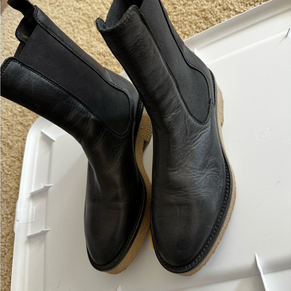Black leather boots - wore once